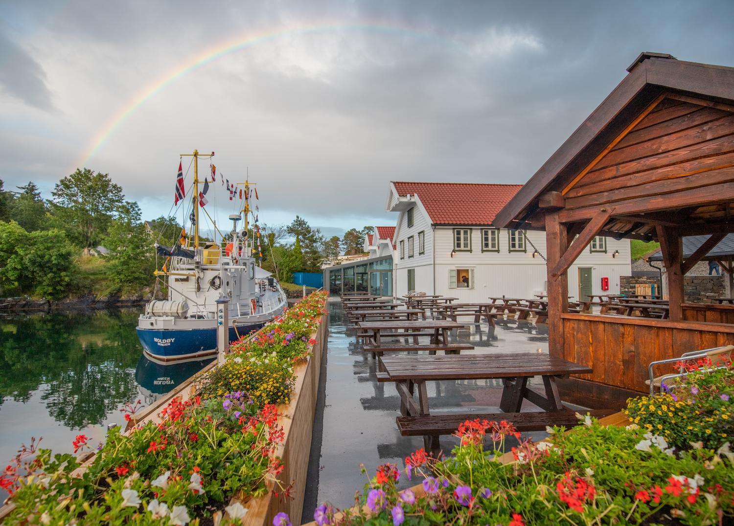 Kulleseidkanalen Gjestehamn Bomlo Bagian luar foto
